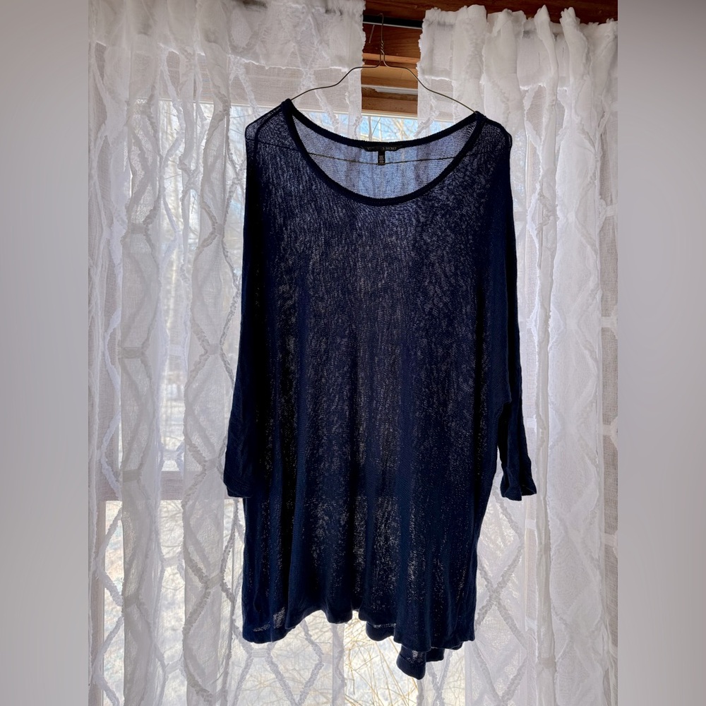 EUC women’s Victorias Secret top size medium/large